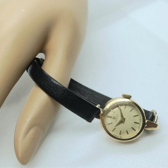 OMEGA  Gold Plated 1950's-1960"S Ladies Vintage 18k Watch - Picture 2 of 13